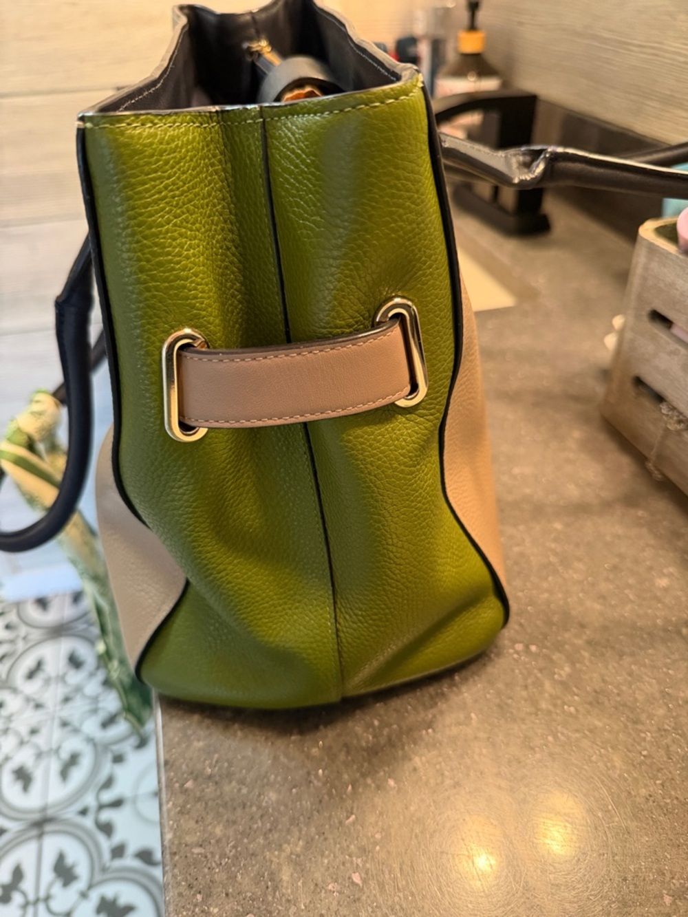 Coach Beige Leather Shoulder Bag with Navy Handles and Green Scarf - Picture 2 of 7